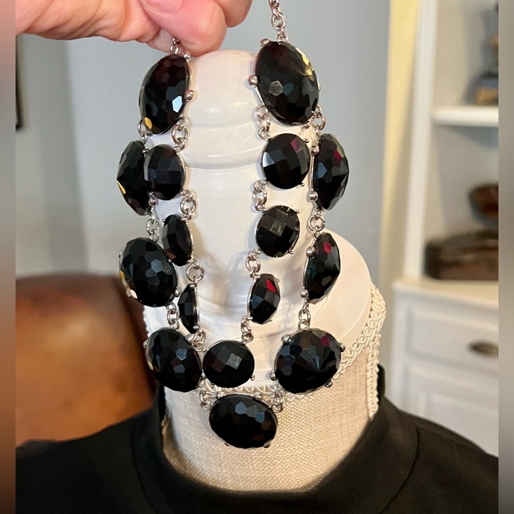 Vintage Black Faceted Glass Cabochon Drop Style Charming Charlie Necklace - Picture 1 of 7